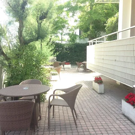 Fiorita Hotel