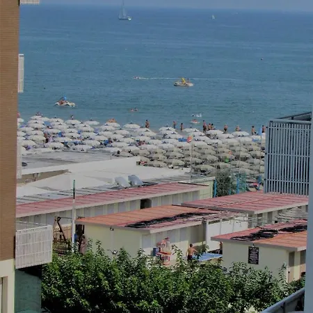 Fiorita Hotel 3*
